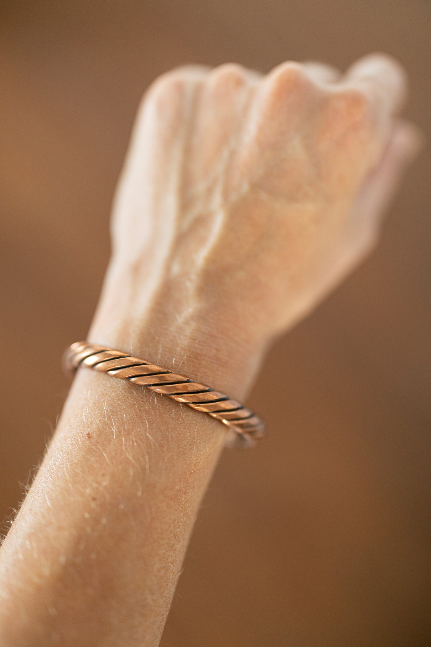 Kopero Premium Bracelet en Cuivre Torsadé, 100 % cuivre pur, au poignet