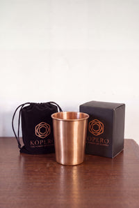 Gobelet en cuivre Kopero Lisse avec la pochette en velours et le coffret cadeau