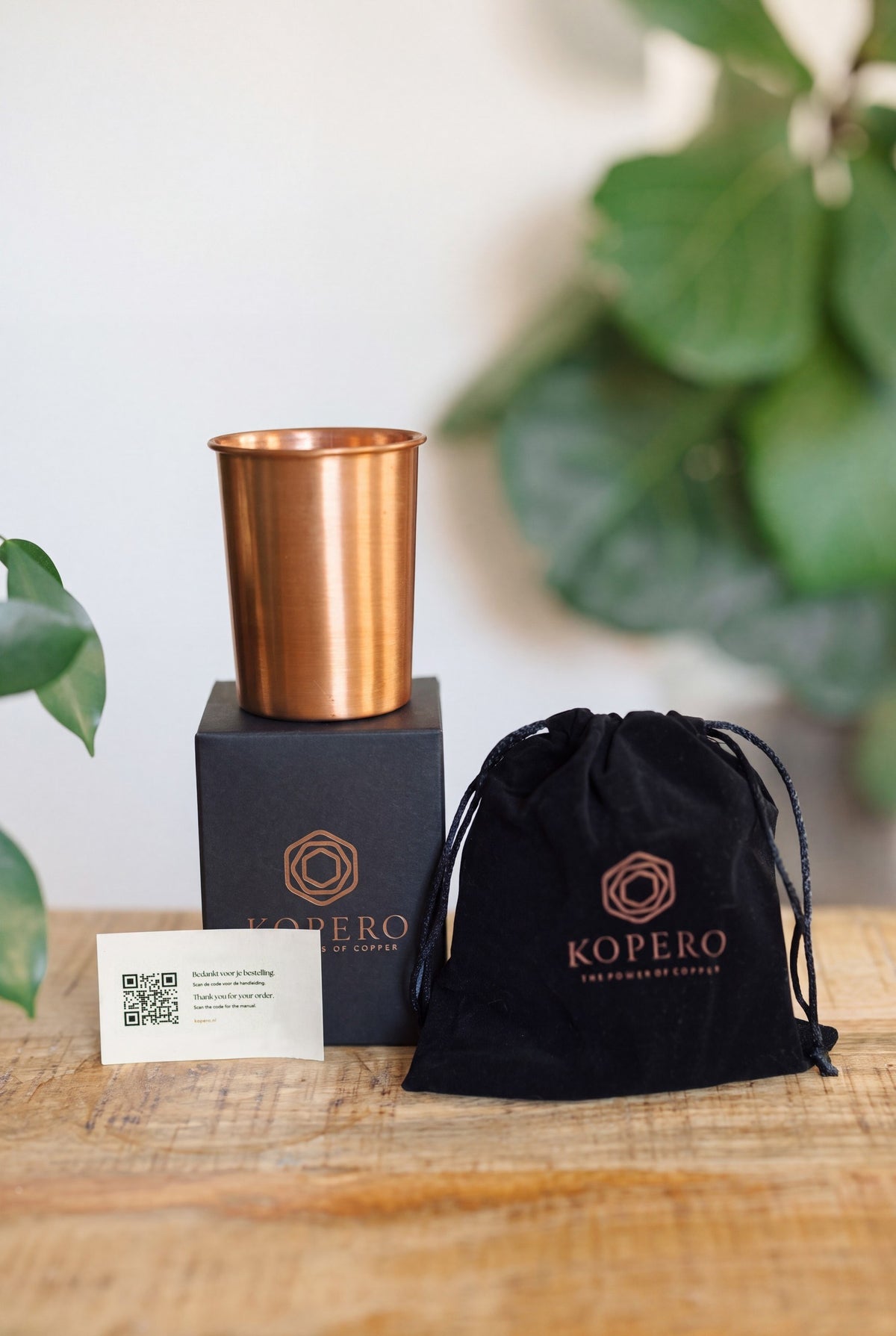 Kopero Gobelet en cuivre Lisse, avec la boîte Kopero noire, la pochette en velours et la carte de remerciement