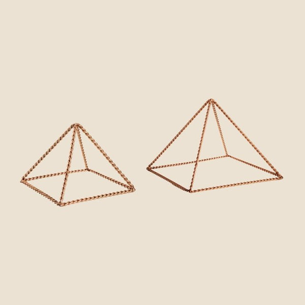 Kopero Pyramide énergisante en cuivre torsadé