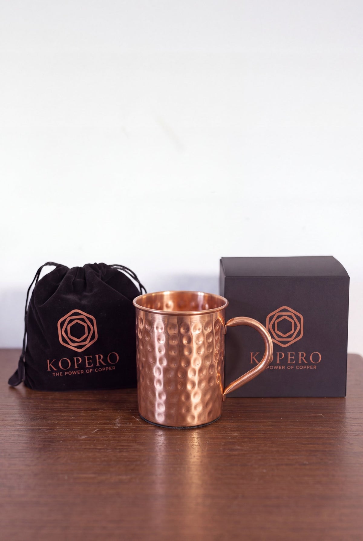 Mug en cuivre Kopero Martelé avec la pochette en velours et le coffret cadeau