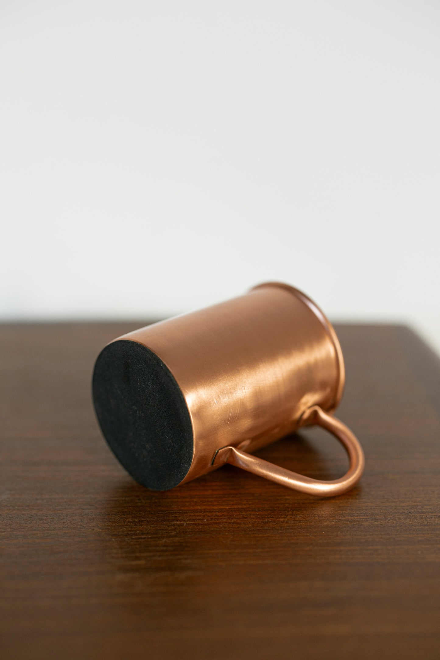Mug en cuivre Kopero Premium Lisse couché, fond en feutre visible