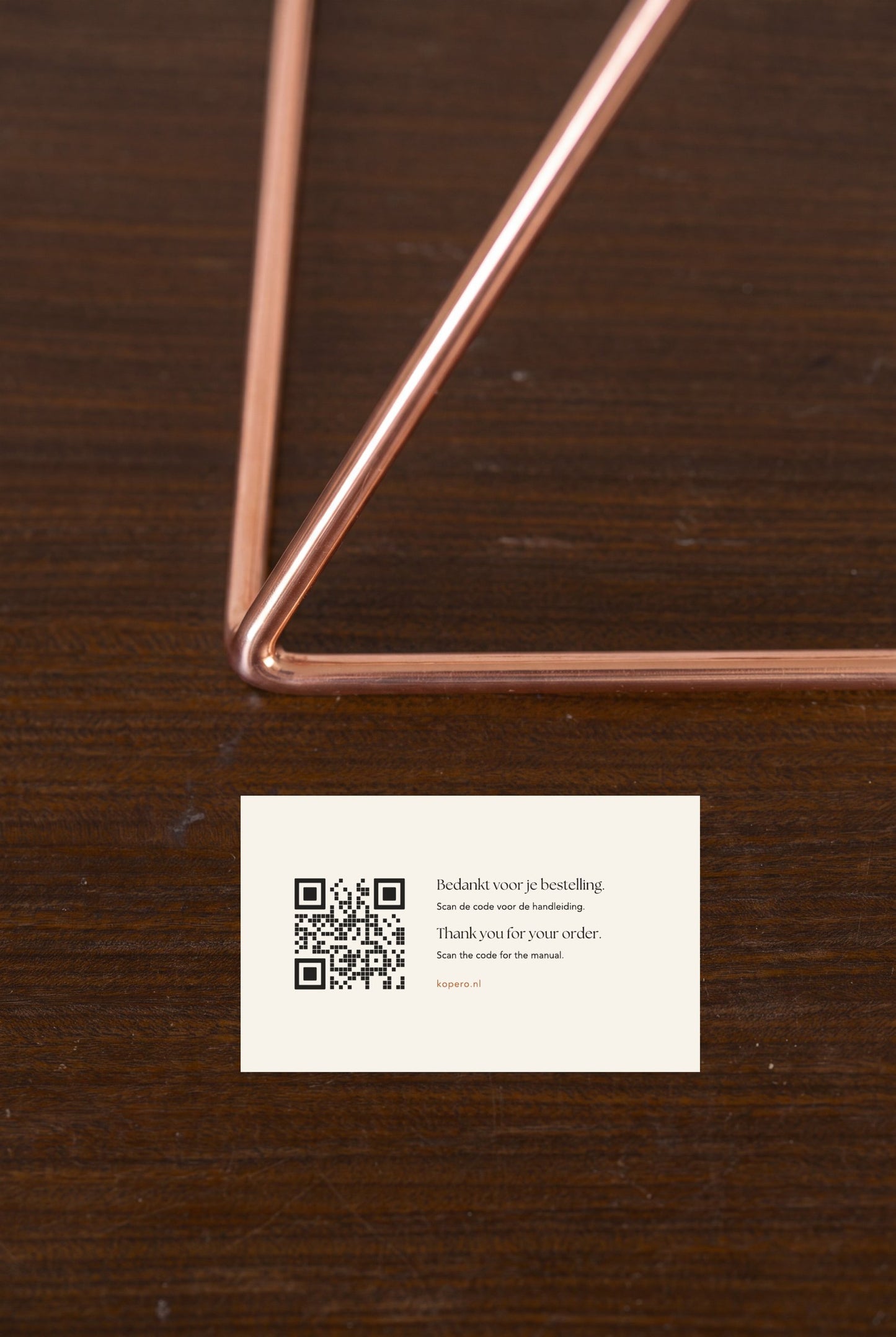 Photo détaillée du tube de cuivre, Pyramide Énergisante Kopero Grande (23,56 cm) avec carte de remerciement